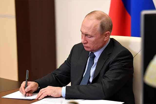 На молодежь направлен главный идеологический удар Запада