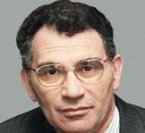 Чтобы изменять моду и влиять на политические процессы в мире